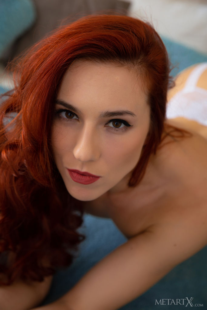 Oxi Bendini Cramming Her Fingers Into Her Shaved Pussy