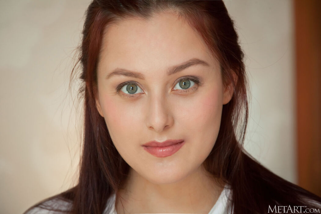 Olivia Honey Shares Every Inch Of Her Gorgeous Body With You