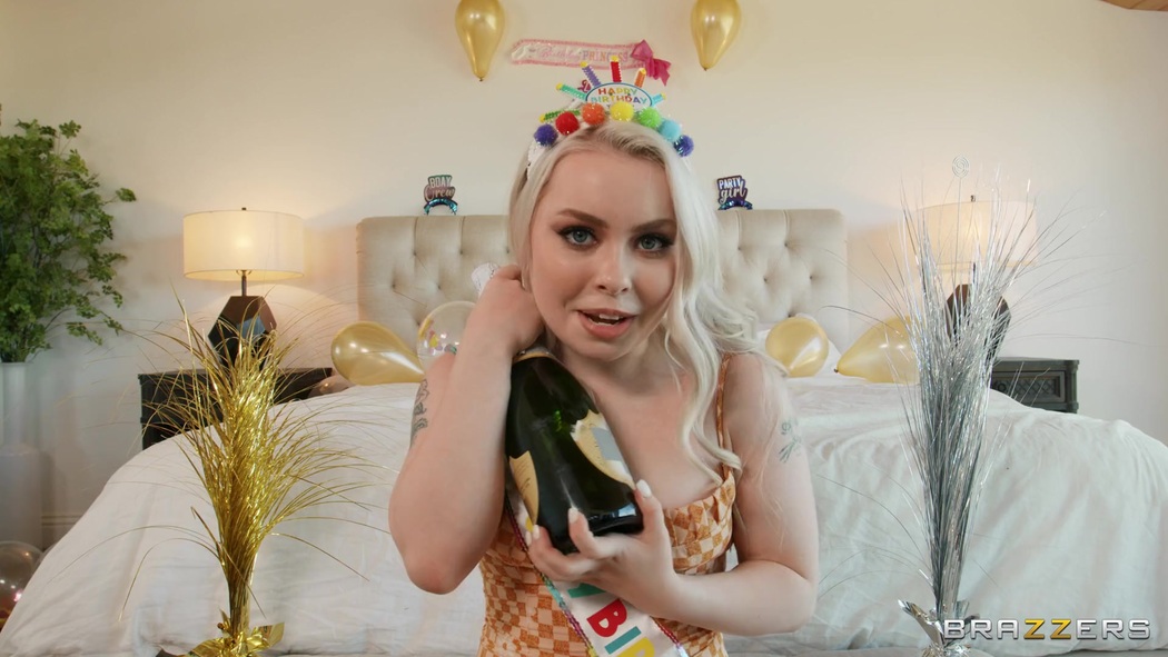 Phoenix Marie And Bella Rolland And Haley Spades In Best Birthday Lesbian Party