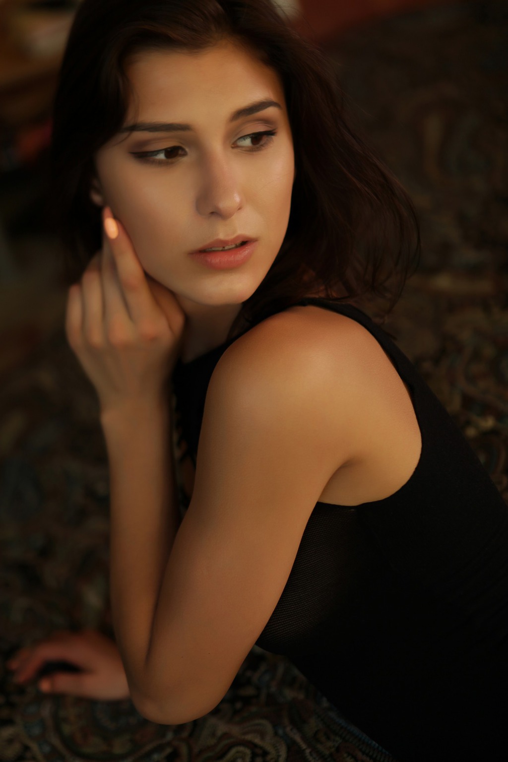 Petite Girl Rise Stripping