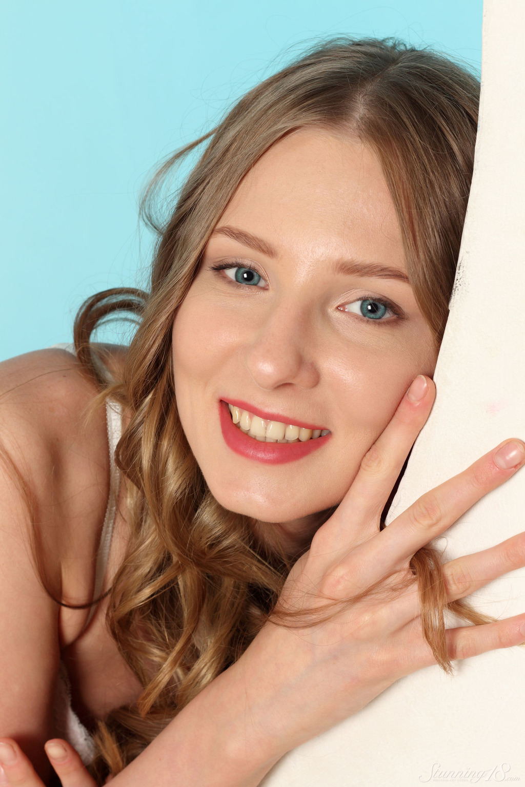 Pure Nude Angel Nimfa Posing