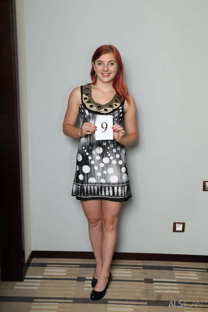 Redhead Babe Vanessa Shelby At Casting