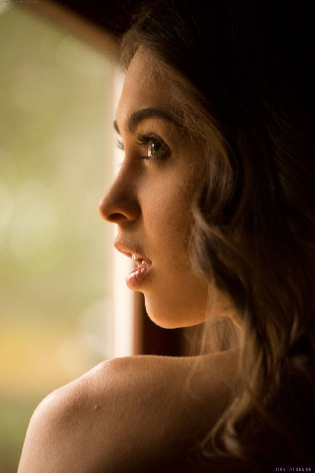 Riley Reid Beautifully Shot With Gorgeous Babe