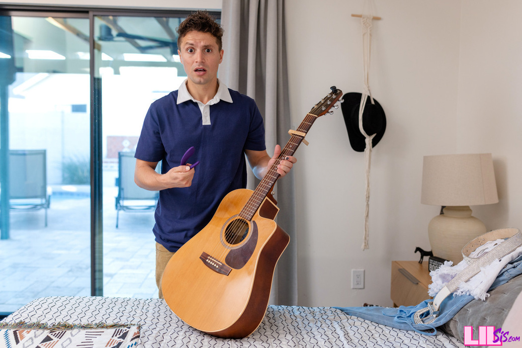 River Lynn Likes To Get Down And Dirty On The Farm