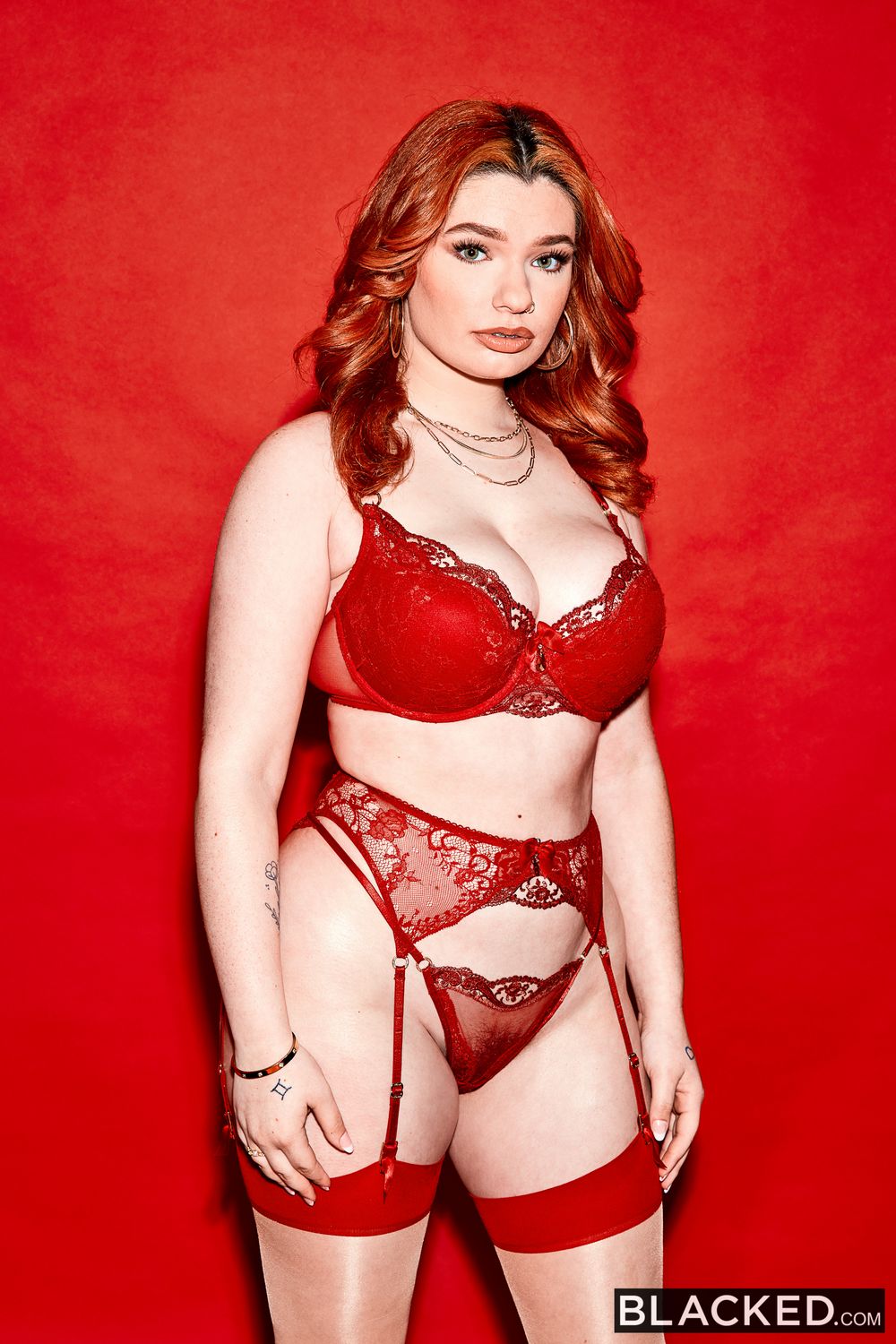 Redhead Voluptuous Vixen Annabel Redd Filled With Large Black Cock Cover Photo