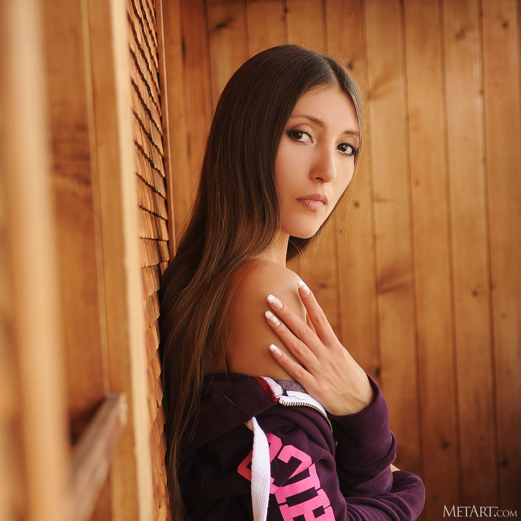 Saju A Perfectly Naked And Sharing Her Sensual Beauty