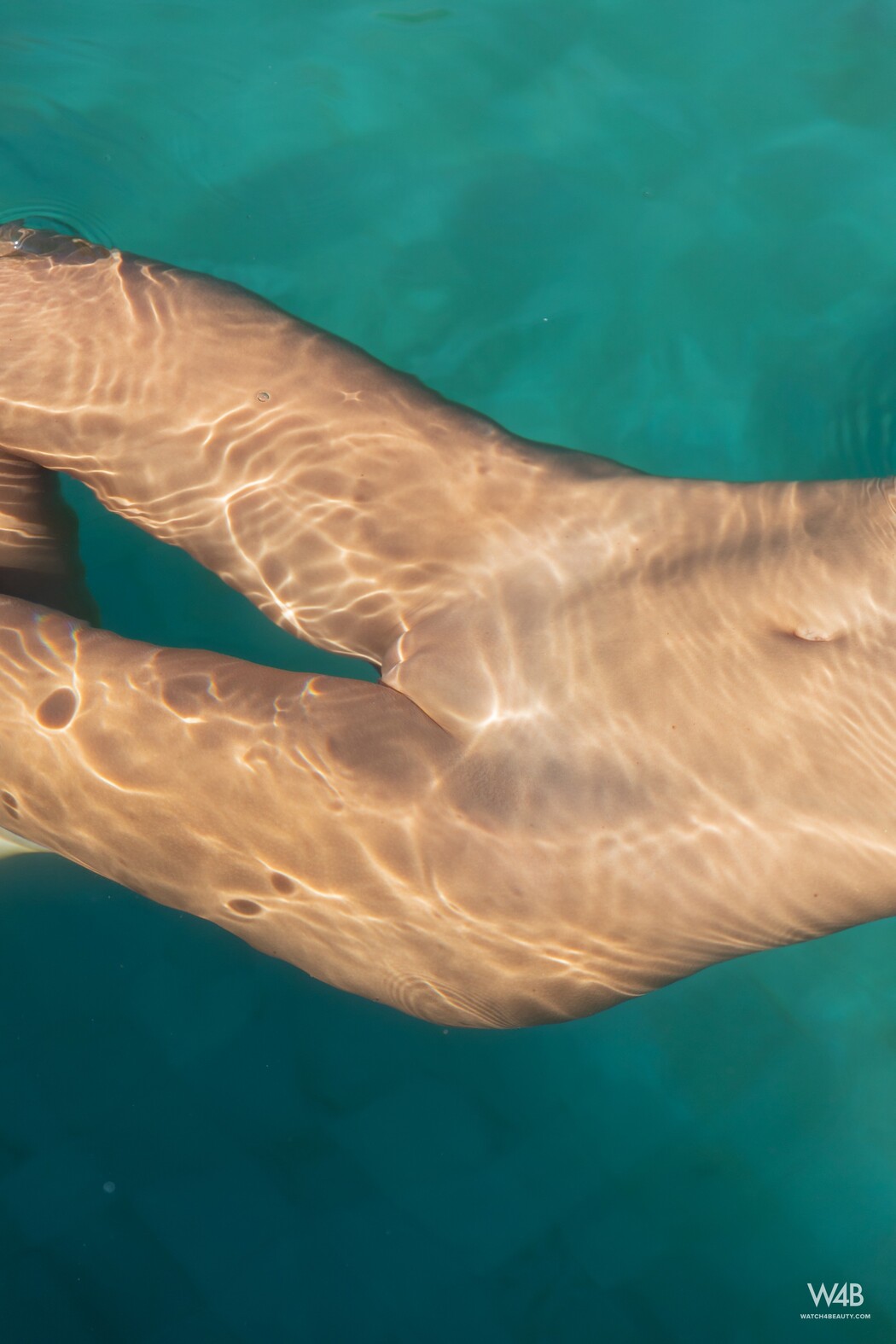 Russian Beauty Clover In Her Dream-like Lockdown