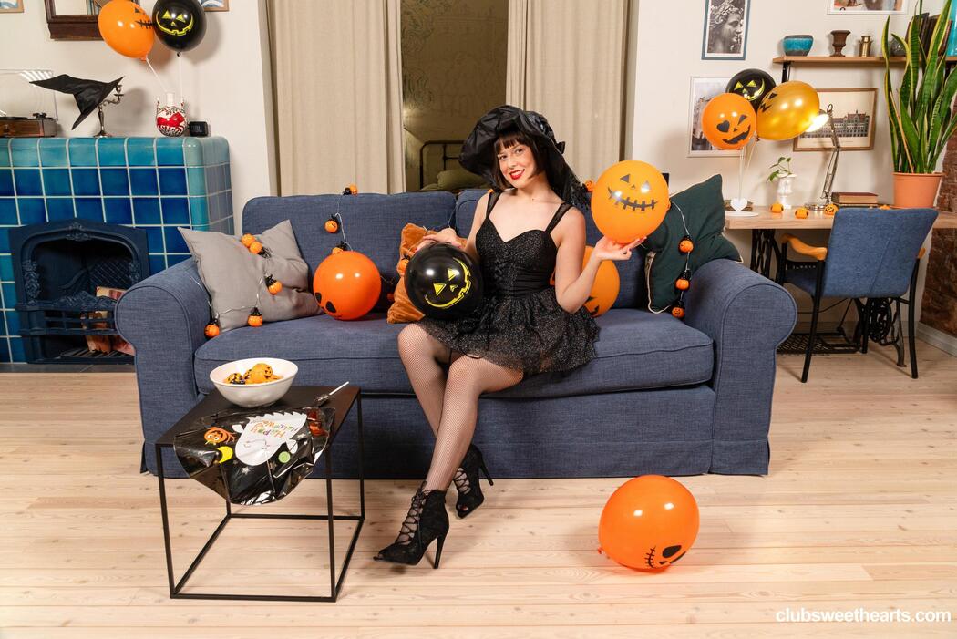 Sandy Cheeks Celebrates Halloween With Hardcore Sex Session Cover Photo