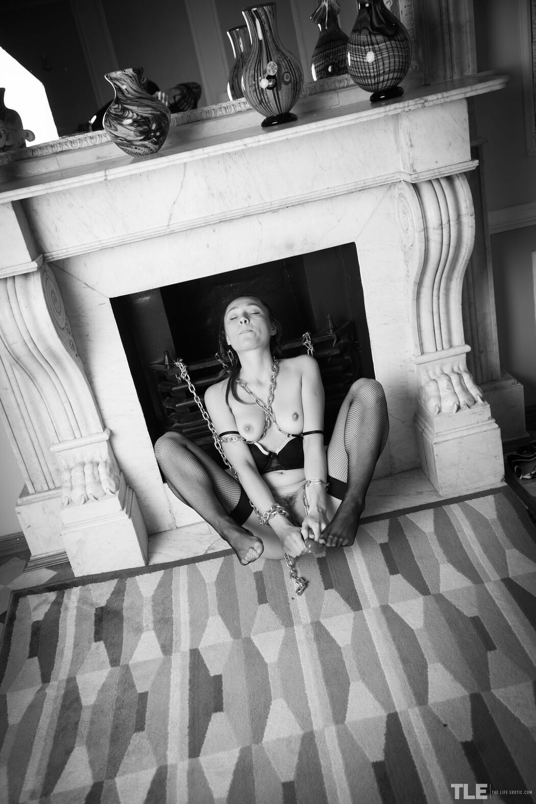 Sara K Always Happy To Play With Her Pink Pussy