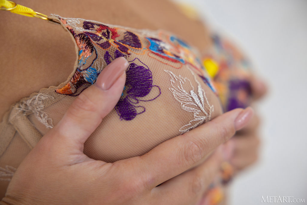 Sarika A Bends Over For A Tempting Rear View Of Her Flawless Ass