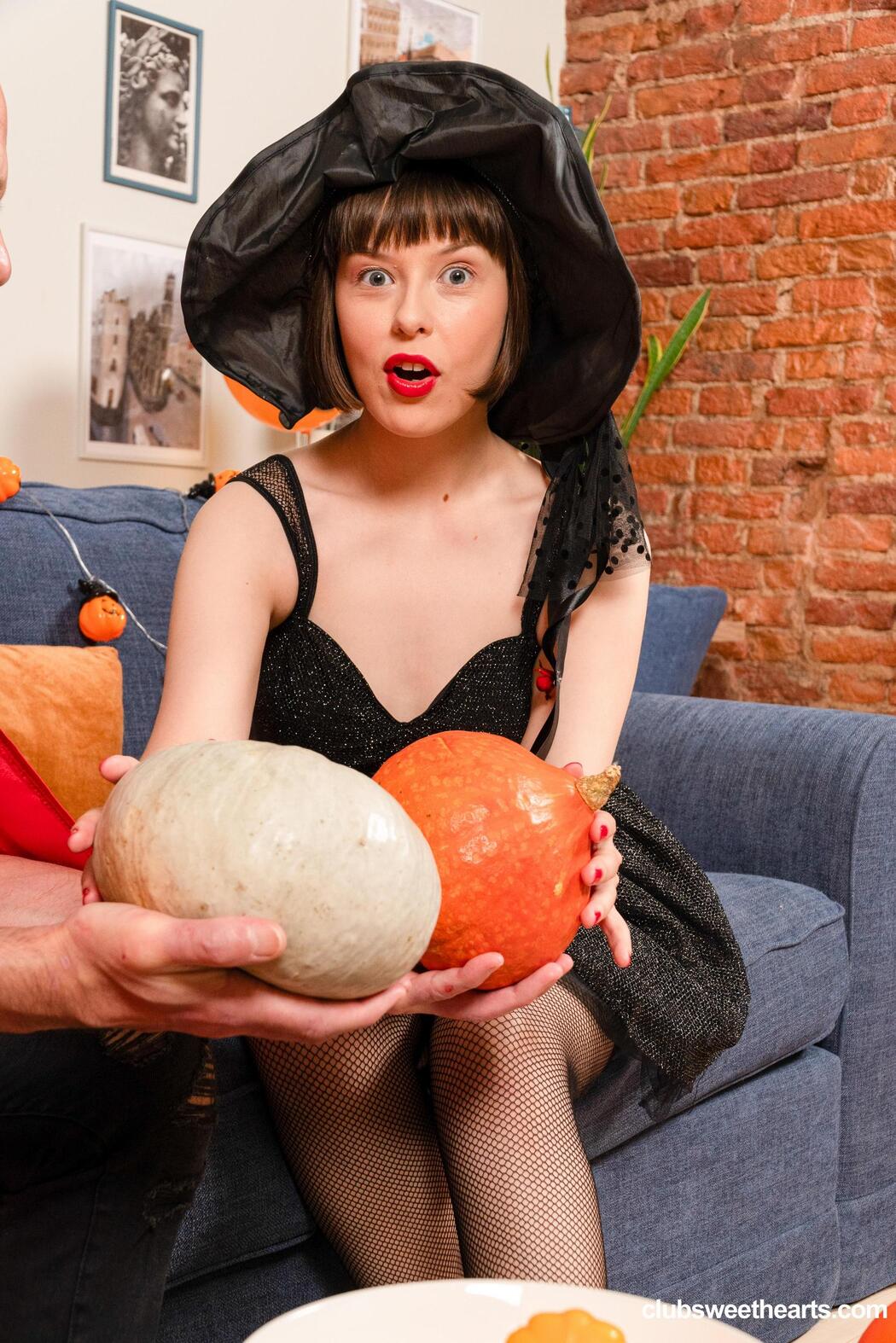 Sandy Cheeks Celebrates Halloween With Hardcore Sex Session
