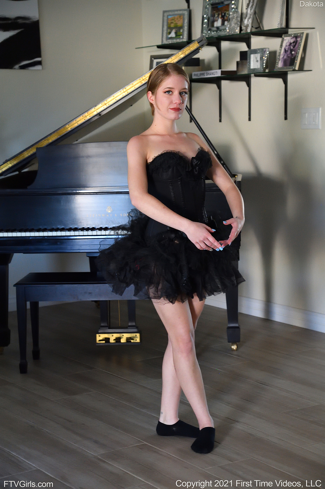 Sexy Chick FTV Dakota Play On Piano Cover Photo