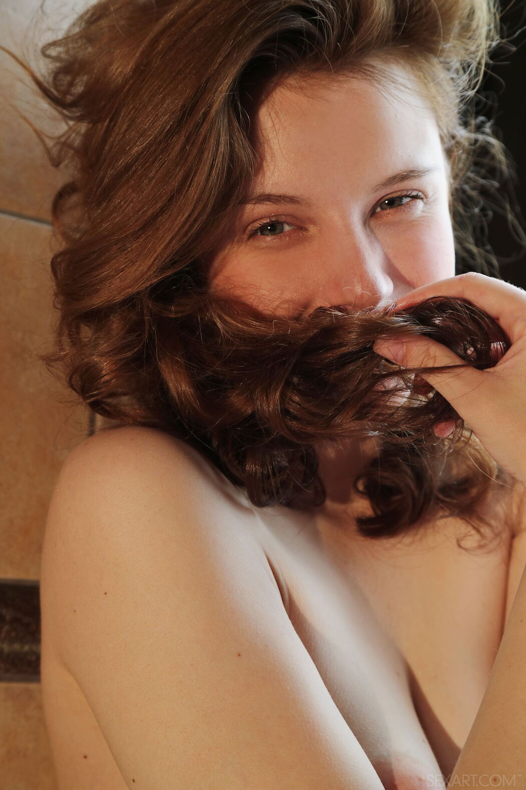 Sienna Masturbates To The First Of Many Solo Orgasms