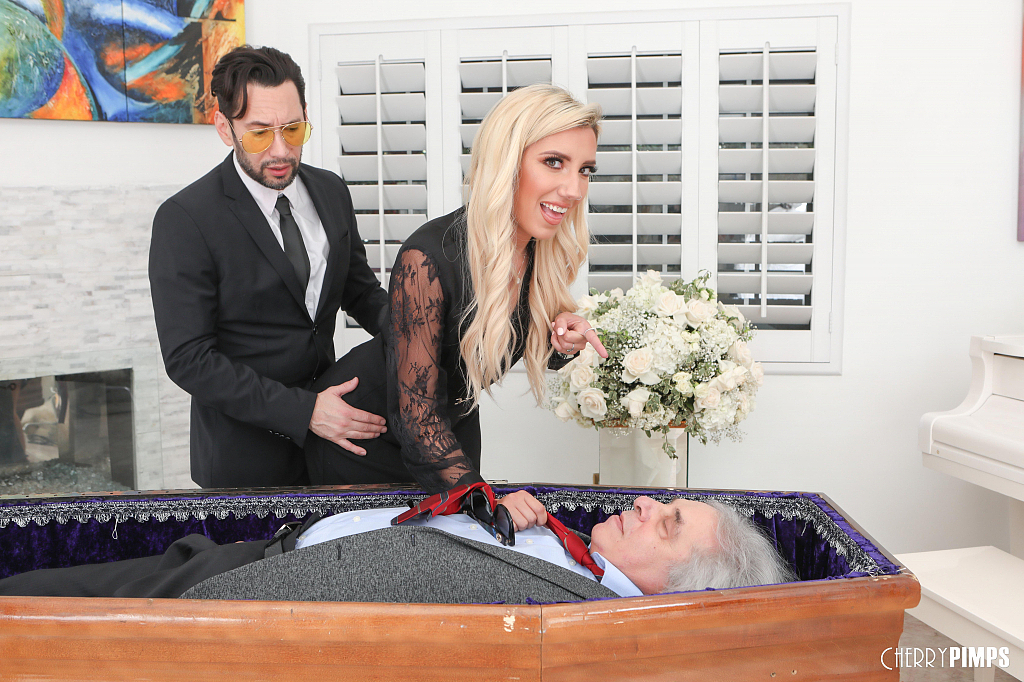 Sophia Grace Enjoys Big Hard Cock In Her Holes