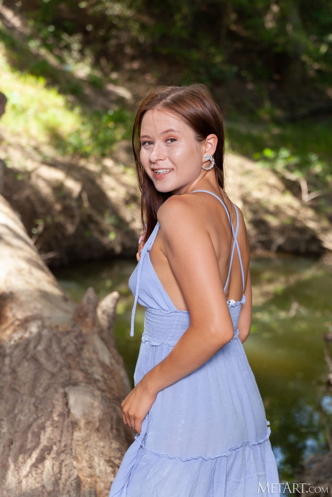 Skye Bloom Perfectly Naked