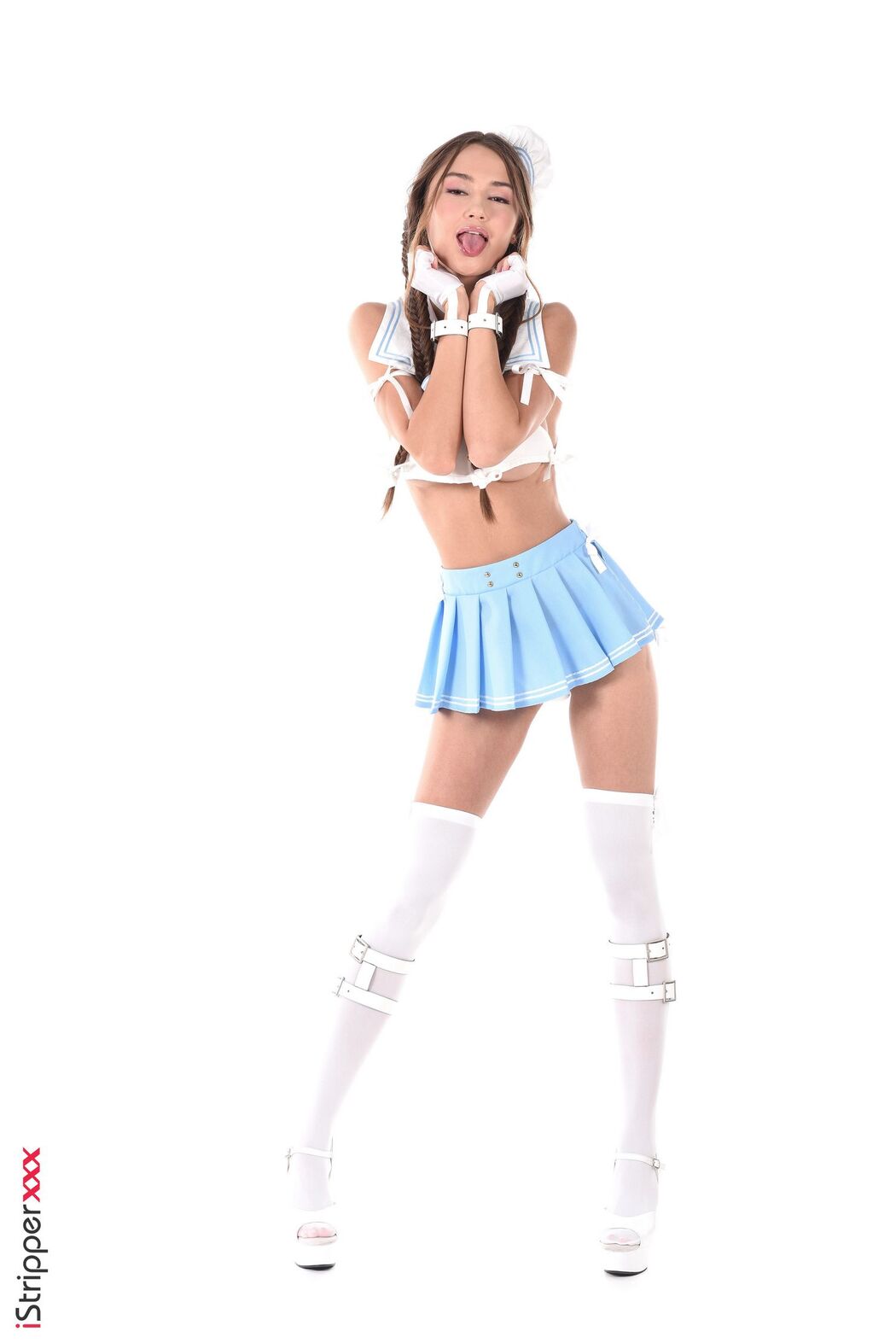 Sonya Blaze Pleasures Her Sweet Hole With A Toy Cover Photo