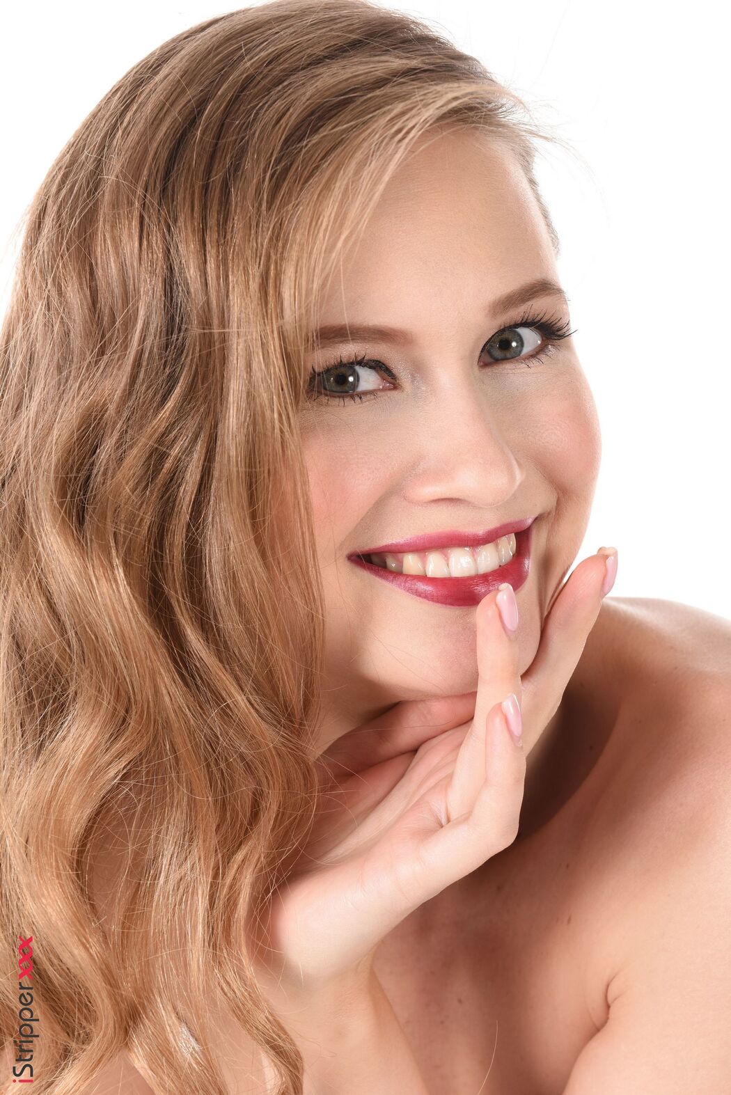 Stella Cardo Big Boobs Babe Pleasures Her Pussy