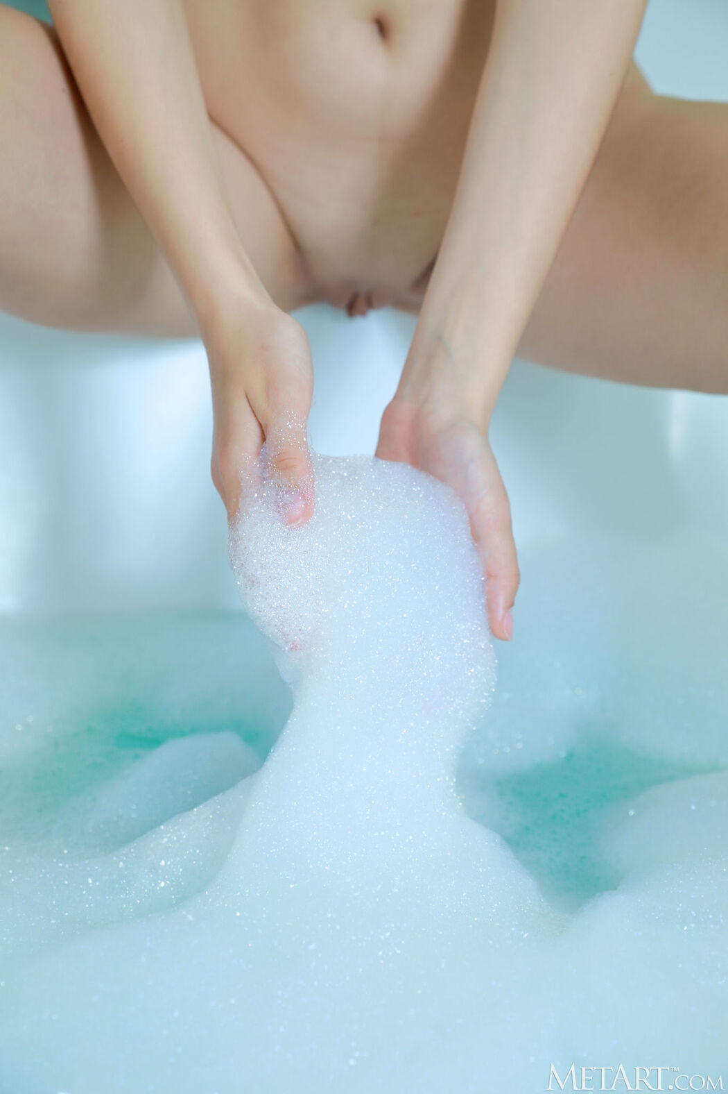 Stunning Rosalina Is Naked With Naughty Smile