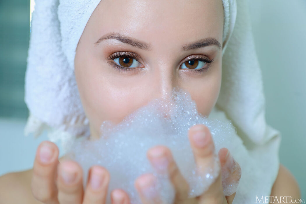 Stunning Rosalina Is Naked With Naughty Smile