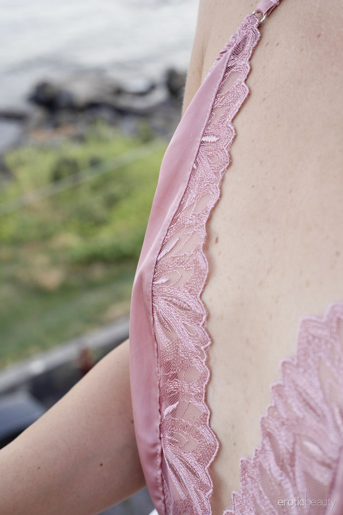 Susie In Nude Photoshoot Outdoors