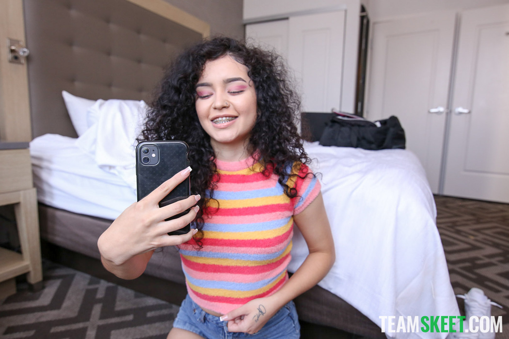 Thalia Diaz Ready For A Little Fuck Sesh
