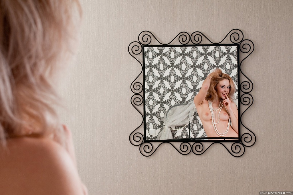 Vika Gets Nice And Cozy In Bed