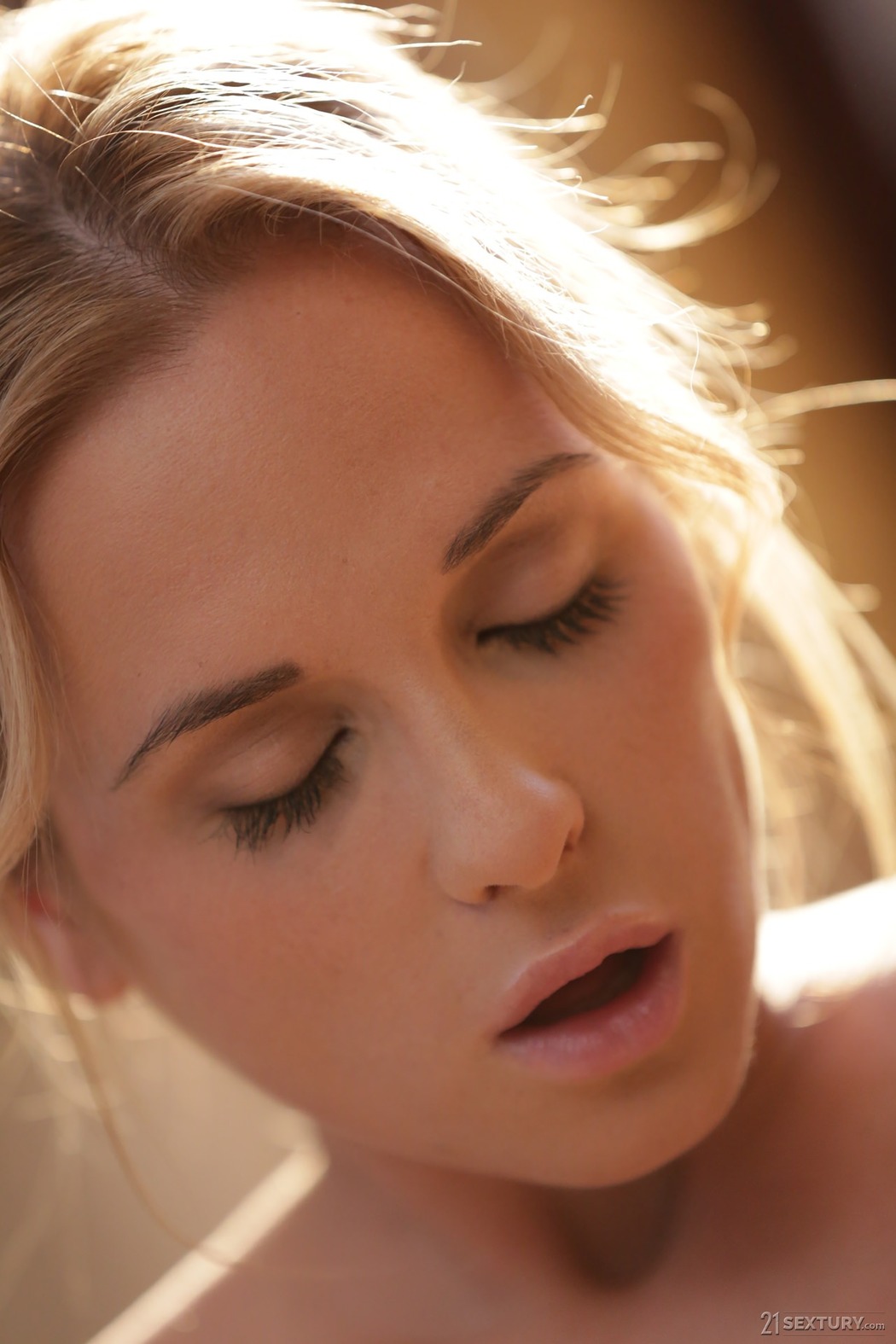 Vinna Reed Pleased Herself