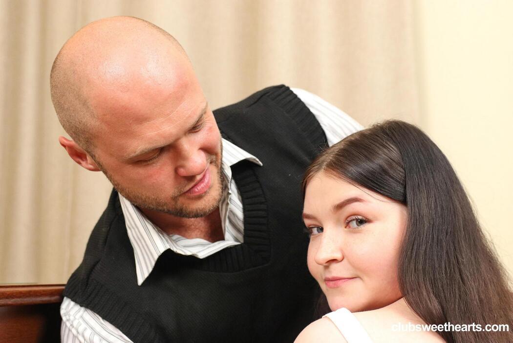 Virgin Butterfly Small Brunette Teen Fucked By Old Man