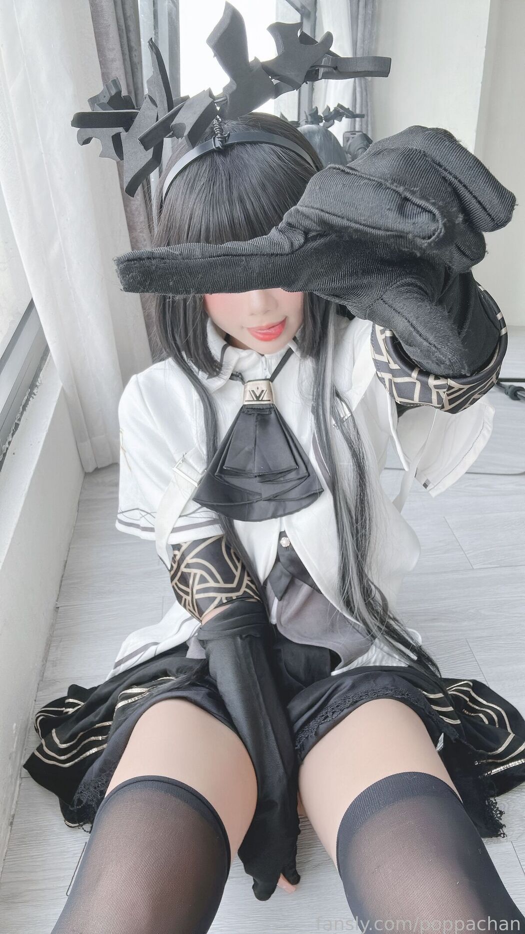 Coser@PoppaChan – Virtuosa (45P – 12V)