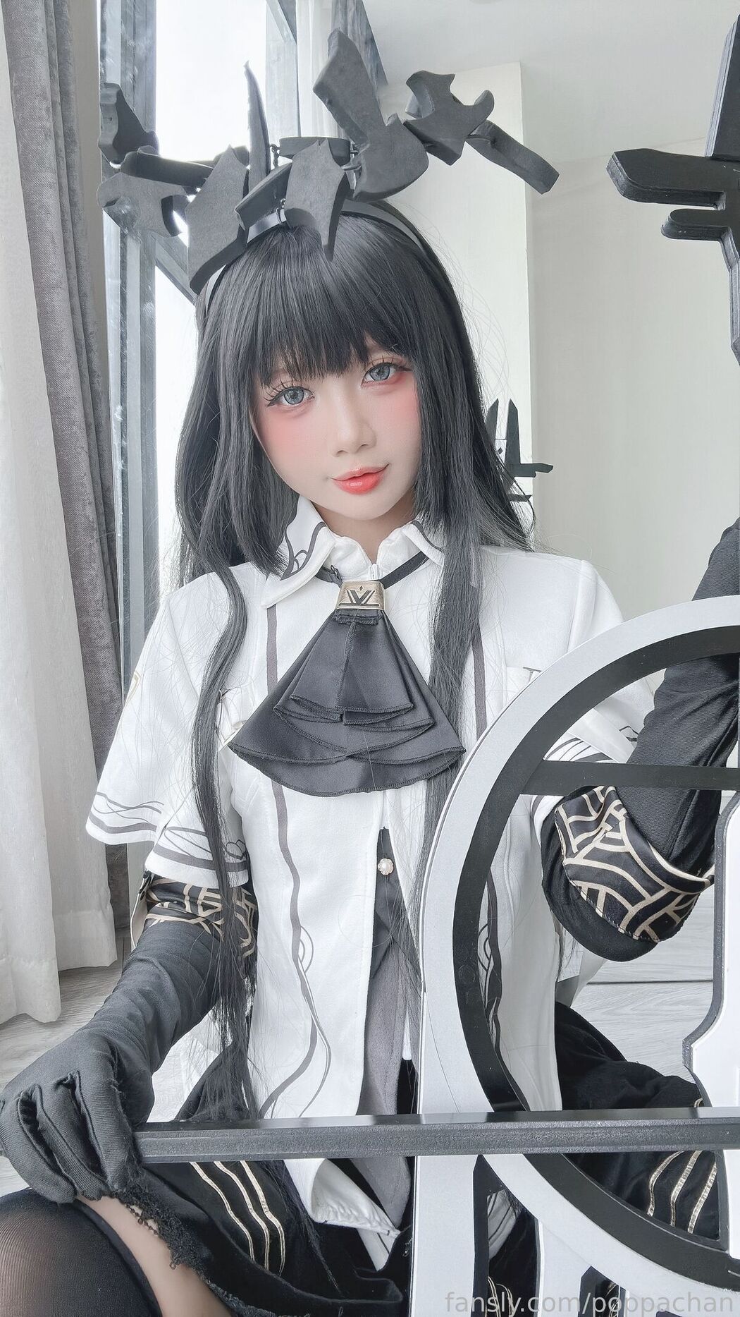 Coser@PoppaChan – Virtuosa (45P – 12V)