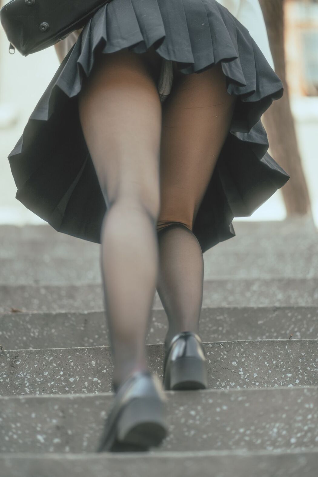 Coser@六味帝皇酱 – 废墟JK (53P)