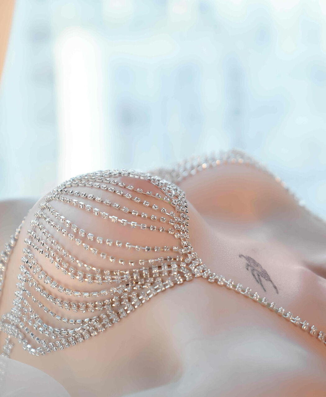 Coser@鹿八岁 – 身体链 (37P)