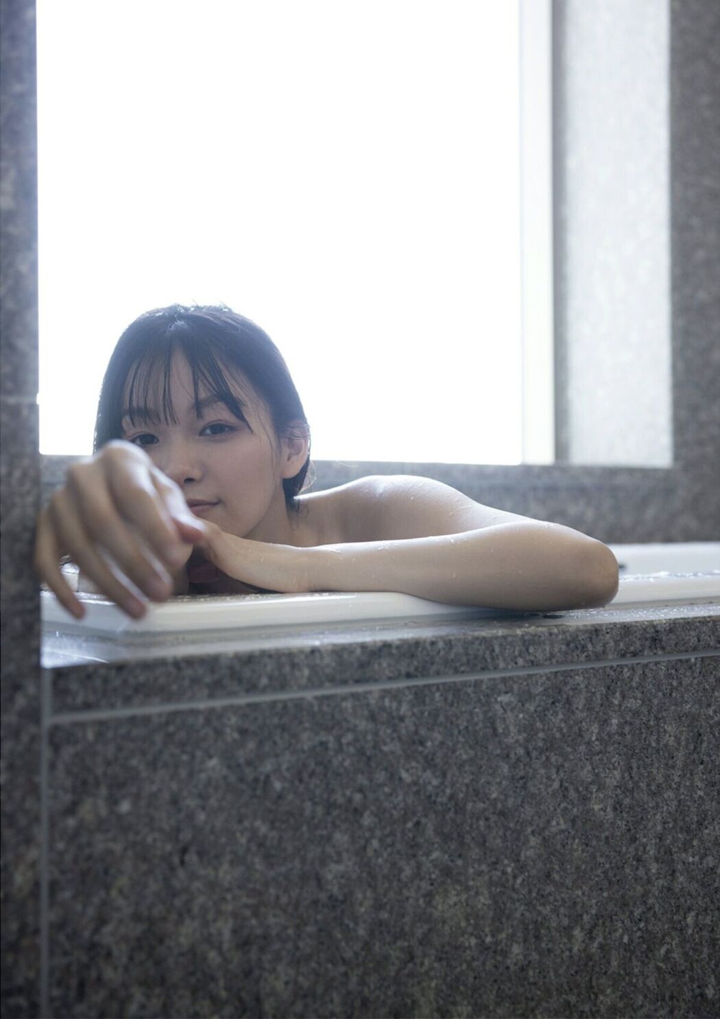 JP Haruna Yoshizawa 吉澤遥奈 – BUBKAデジタル写真集 Pureness (71P)