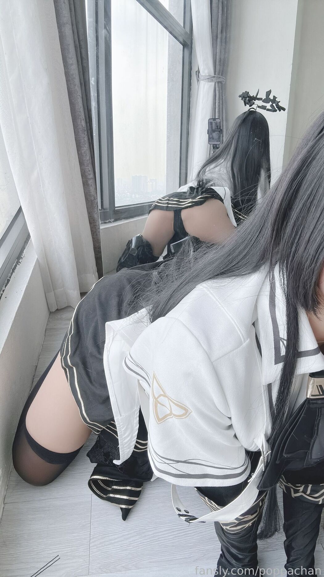 Coser@PoppaChan – Virtuosa (45P – 12V)