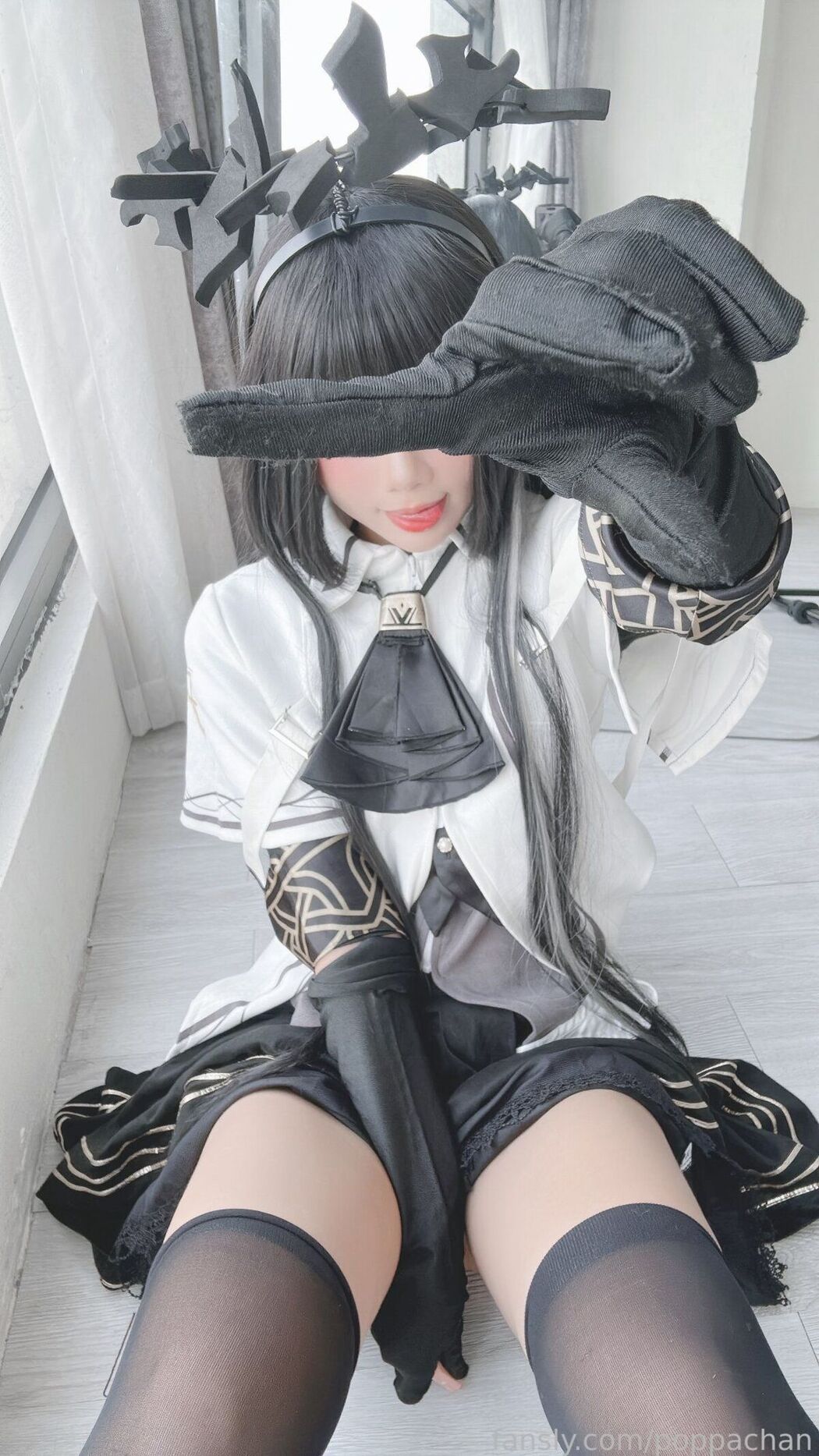 Coser@PoppaChan – Virtuosa (45P – 12V)