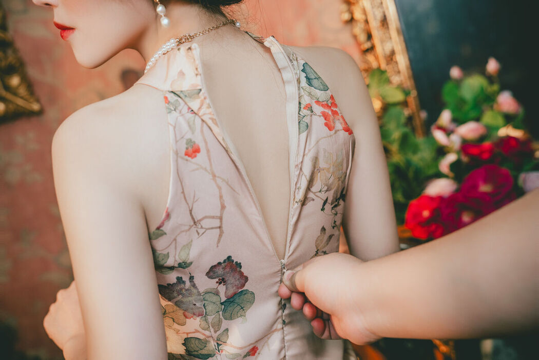 Coser@鹿八岁 – 特工的堕落 前篇 Part01 (59P – 1V)