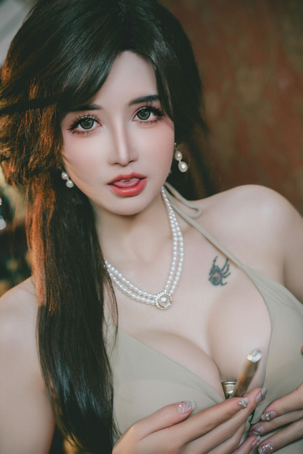 Coser@鹿八岁 – 特工的堕落 前篇 Part01 (59P – 1V)