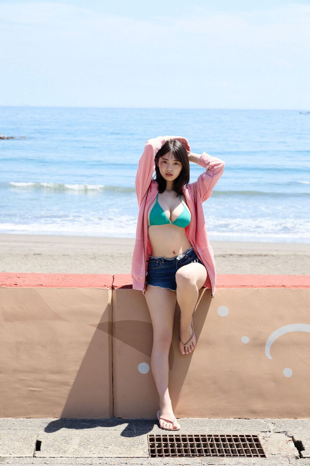 JP Kikuchi Hina 菊地姫奈 – 圧倒的ヒロイン Vol.1 FRIDAYデジタル写真集 (49P)