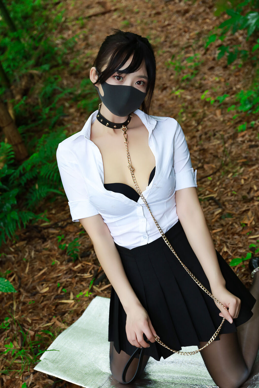 Li Jia 李佳 &#8211; 黑百褶裙森林 (59P)