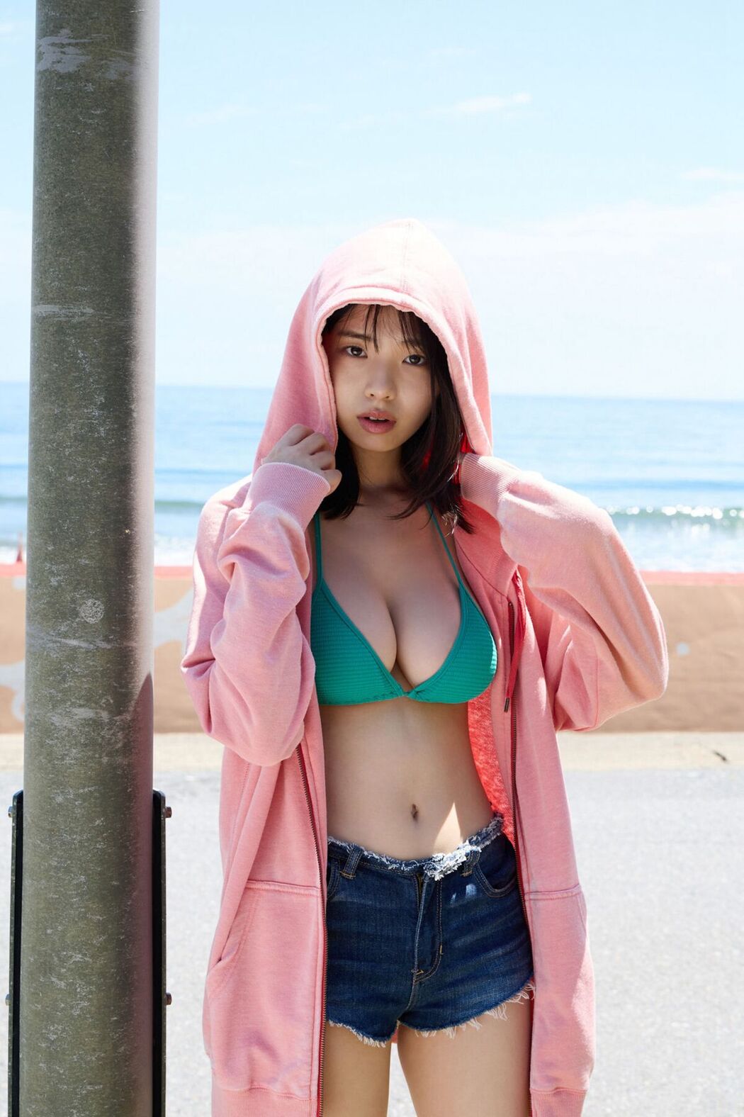 JP Kikuchi Hina 菊地姫奈 – 圧倒的ヒロイン Vol.1 FRIDAYデジタル写真集 (49P)