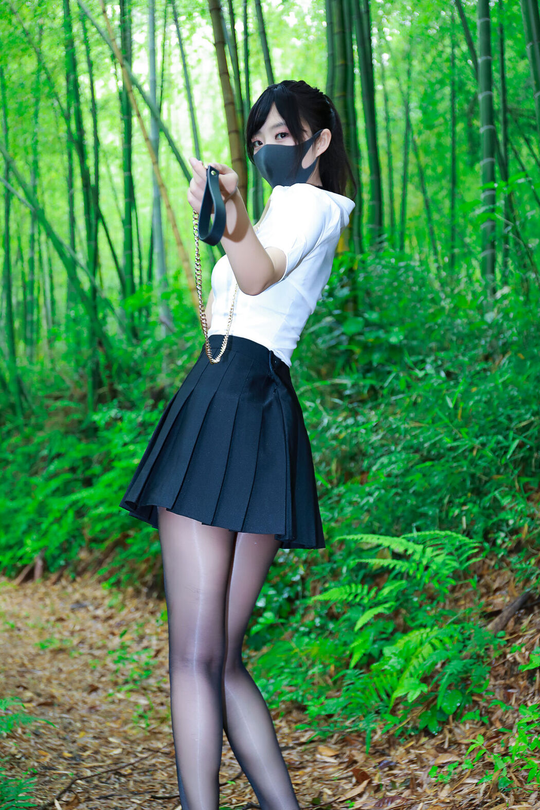 Li Jia 李佳 – 黑百褶裙森林 (59P)