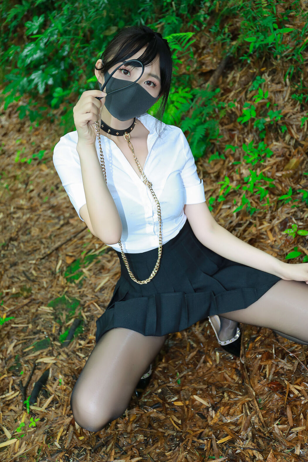 Li Jia 李佳 – 黑百褶裙森林 (59P)