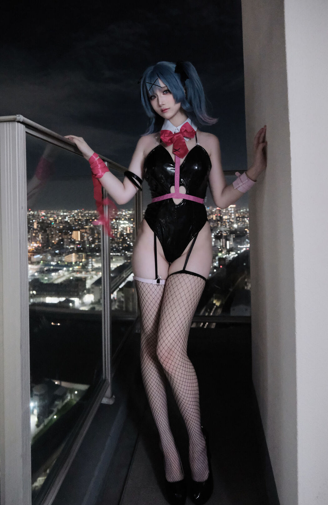 Coser@幼愛Youmeko – 初音未来兔子洞兔女郎 (29P)