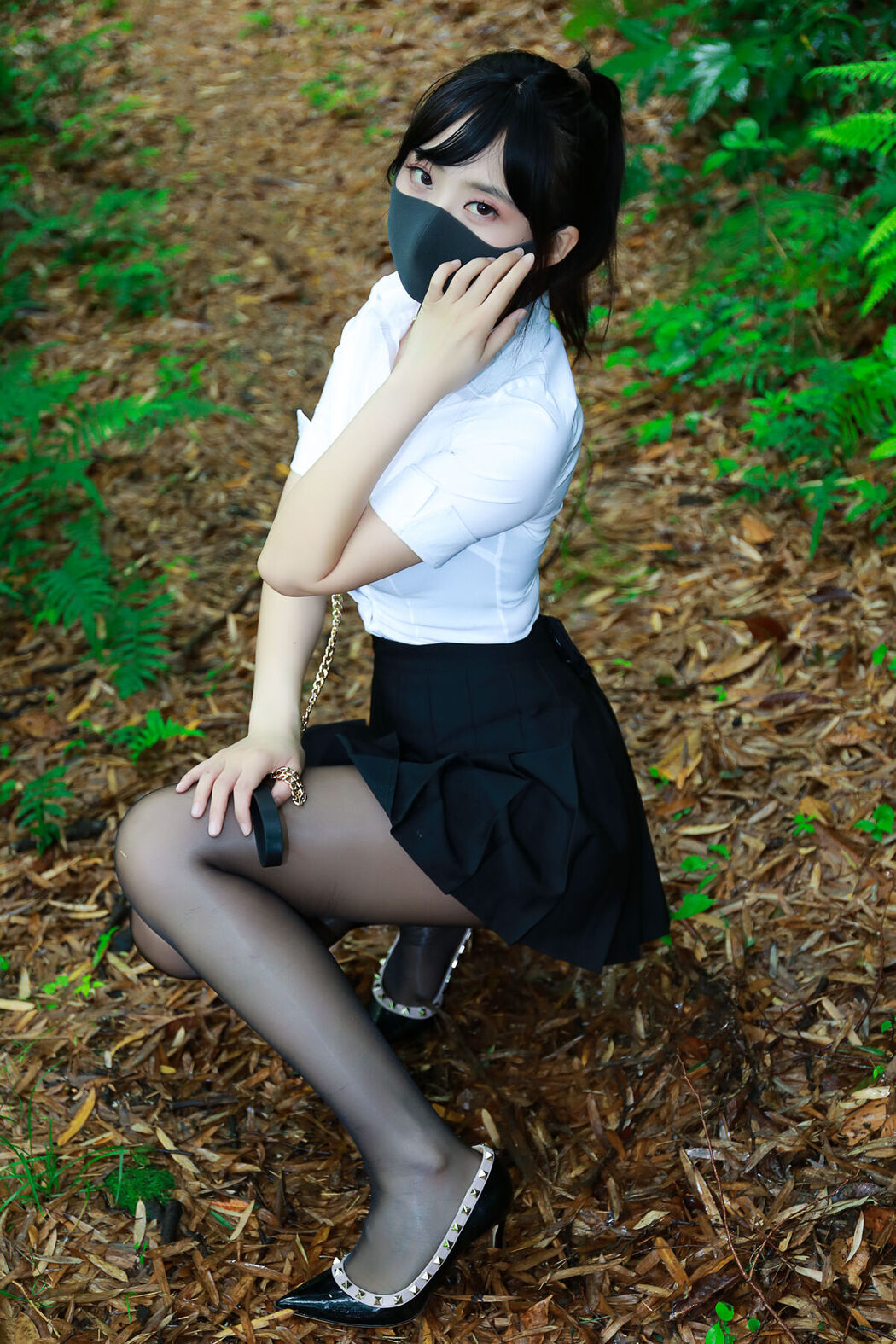 Li Jia 李佳 – 黑百褶裙森林 (59P)