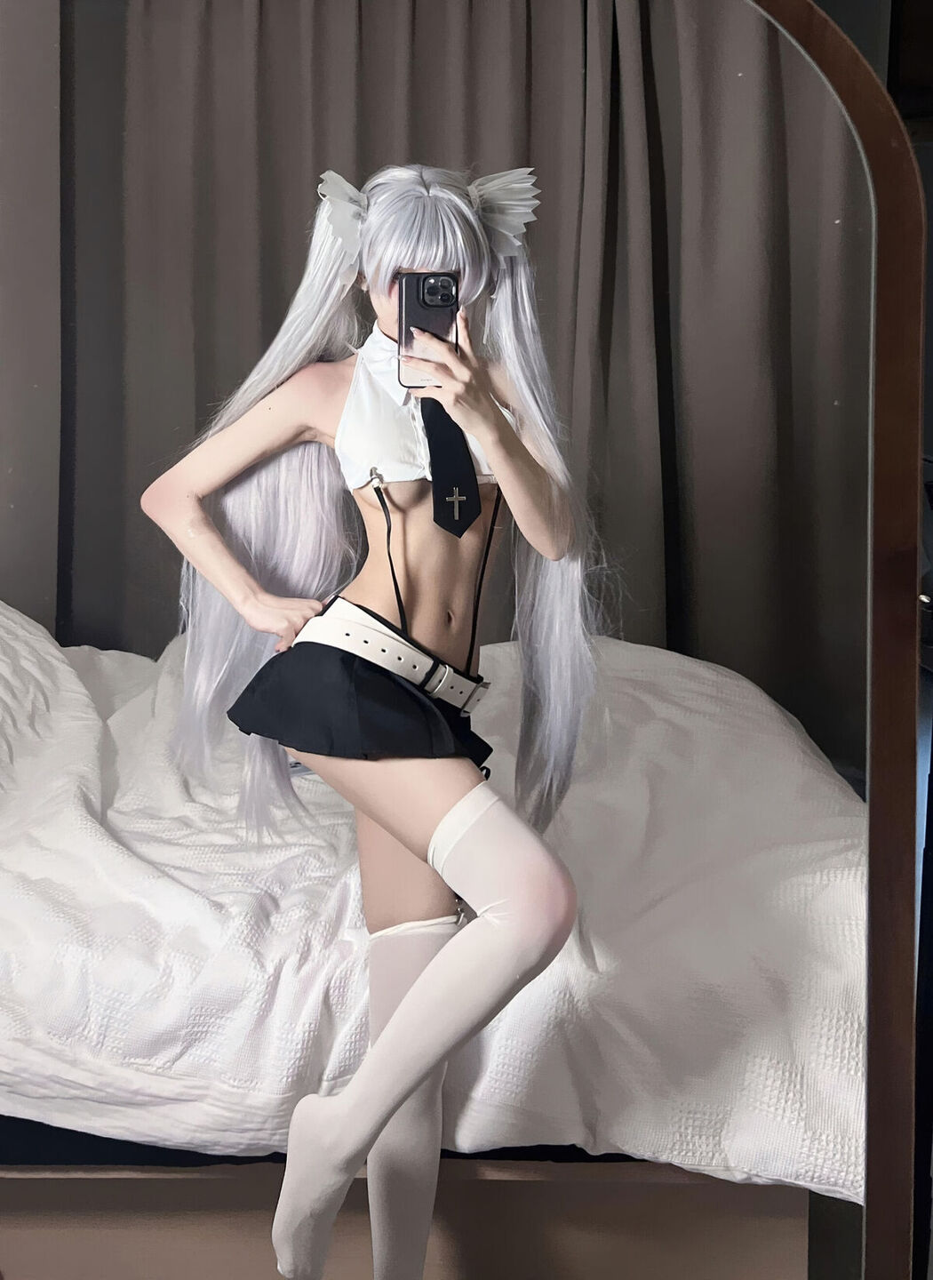 Coser@果咩酱w – 天使女警 (24P)