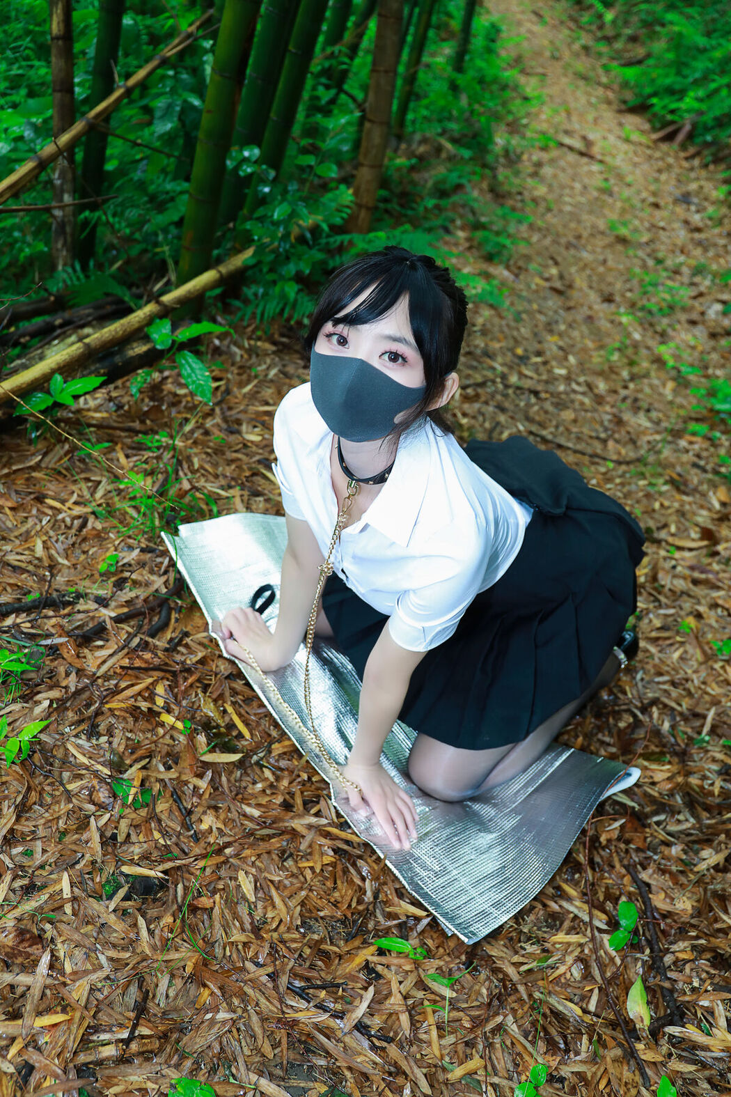 Li Jia 李佳 &#8211; 黑百褶裙森林 (59P)