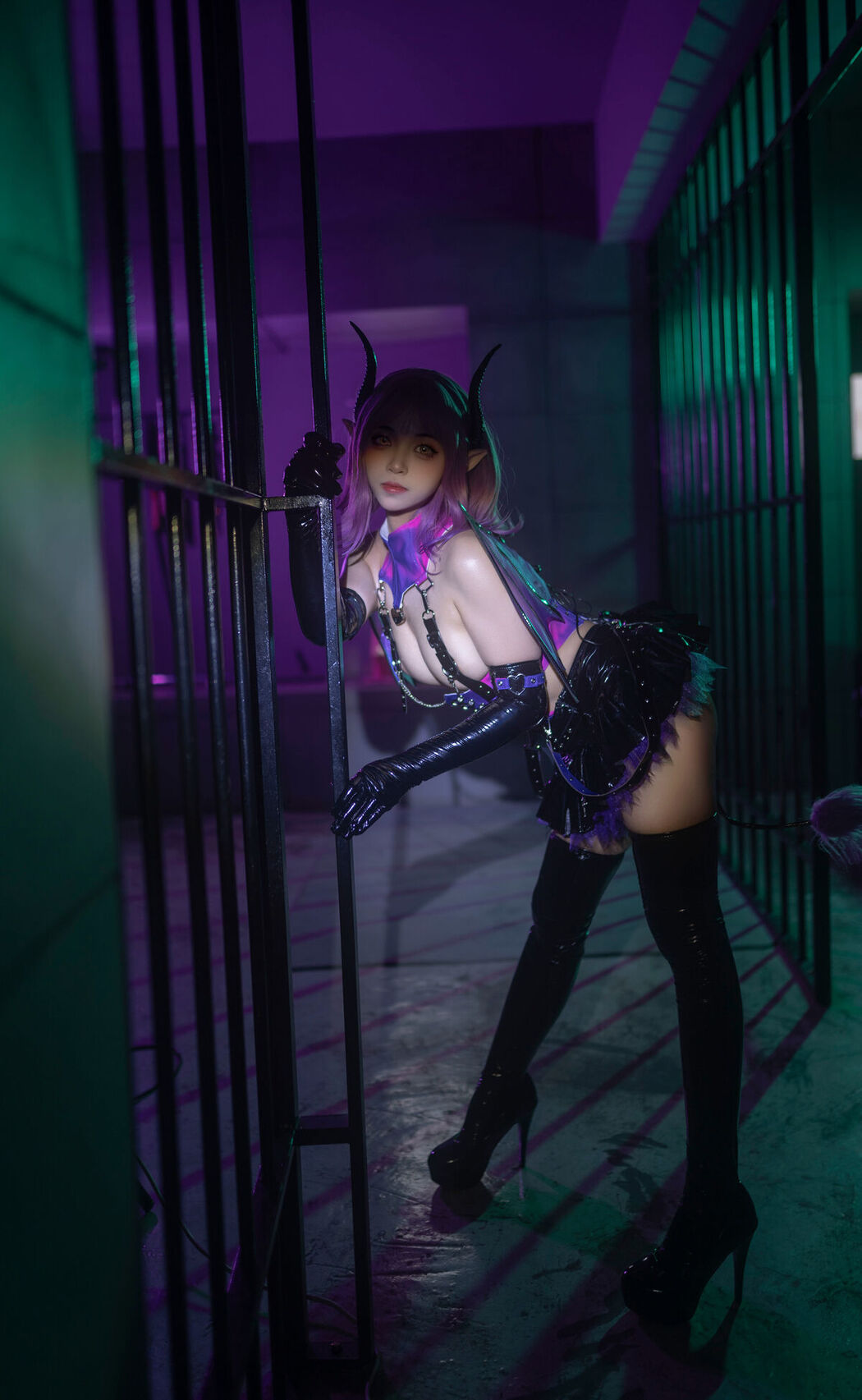 Coser@Bangni邦尼 &#8211; 囚禁魅魔 Part02 (54P)