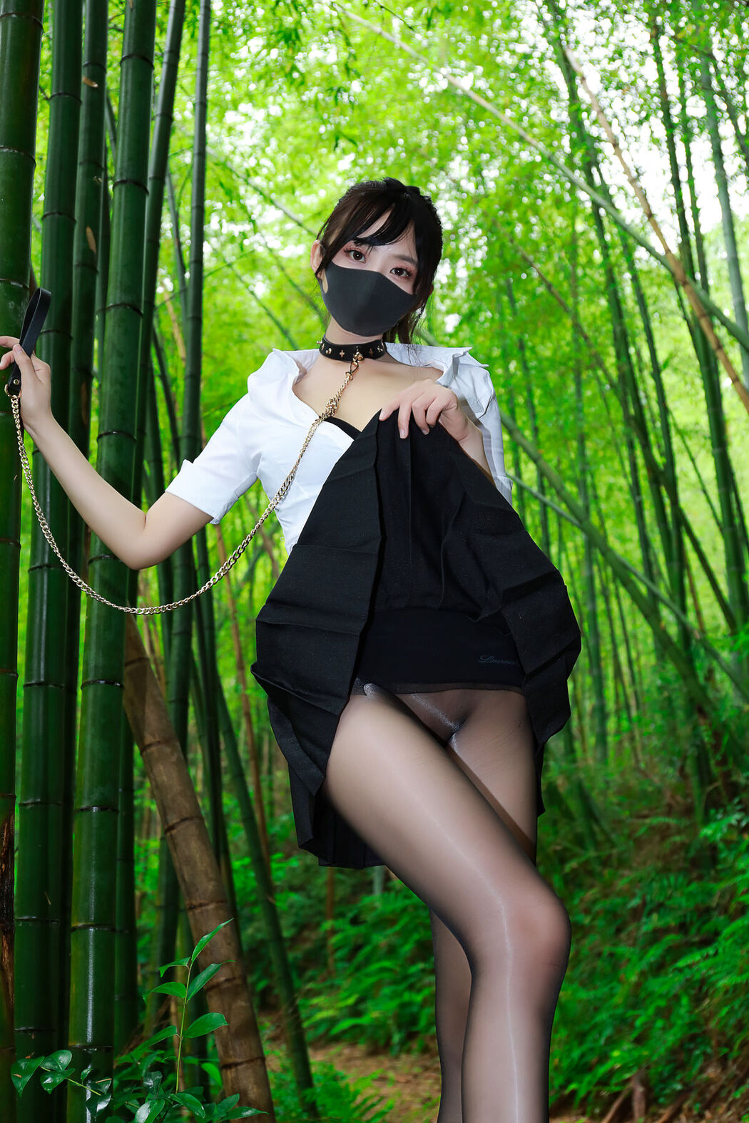 Li Jia 李佳 &#8211; 黑百褶裙森林 (59P)