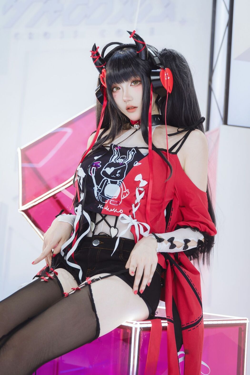 Coser@瓜希酱 – 交错战线cos旋律 (14P)