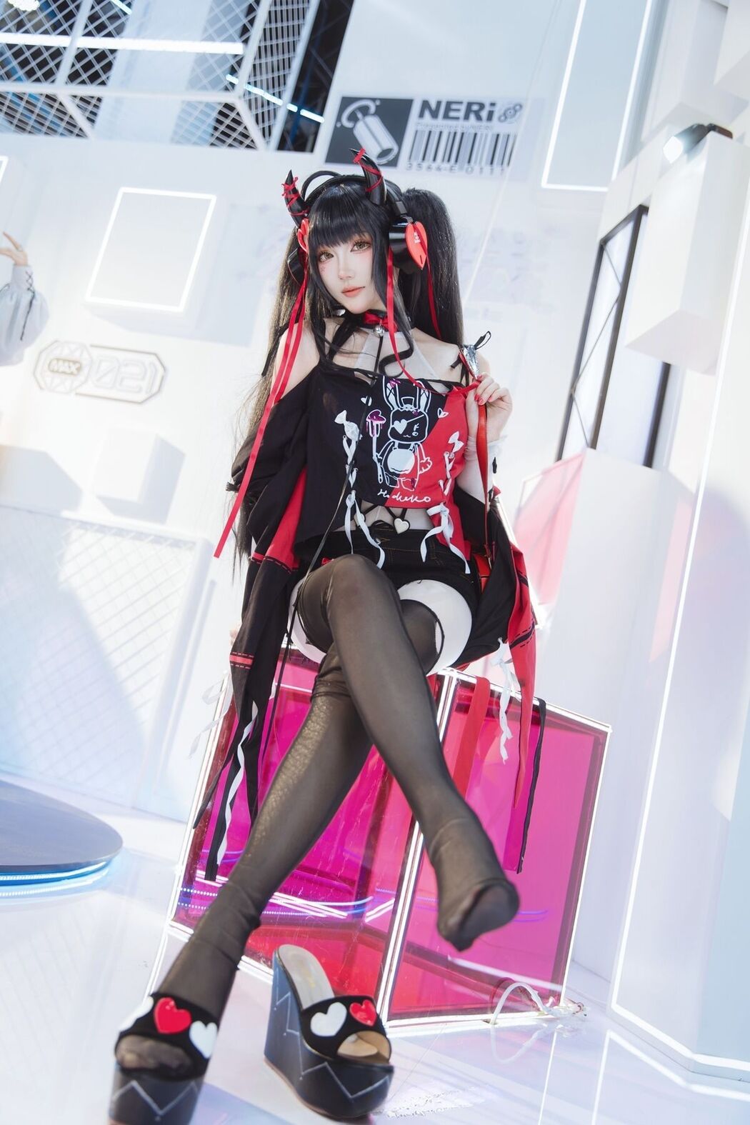 Coser@瓜希酱 – 交错战线cos旋律 (14P)